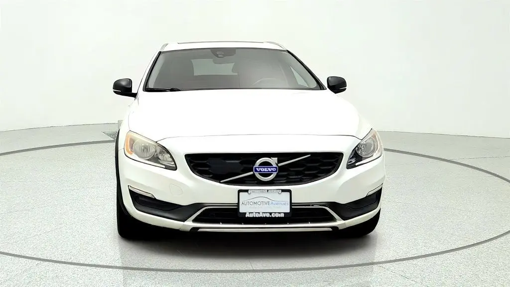 2015 Volvo V60 - $12,795