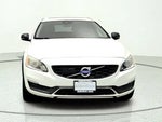 2015 V60 Cross Country Thumbnail 2