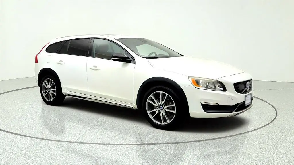 2015 Volvo V60 - $12,795