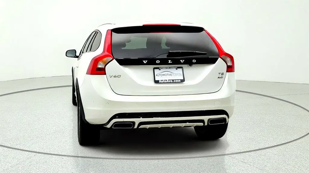 2015 Volvo V60 - $12,795