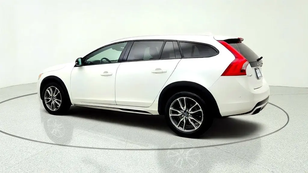 2015 Volvo V60 - $12,795