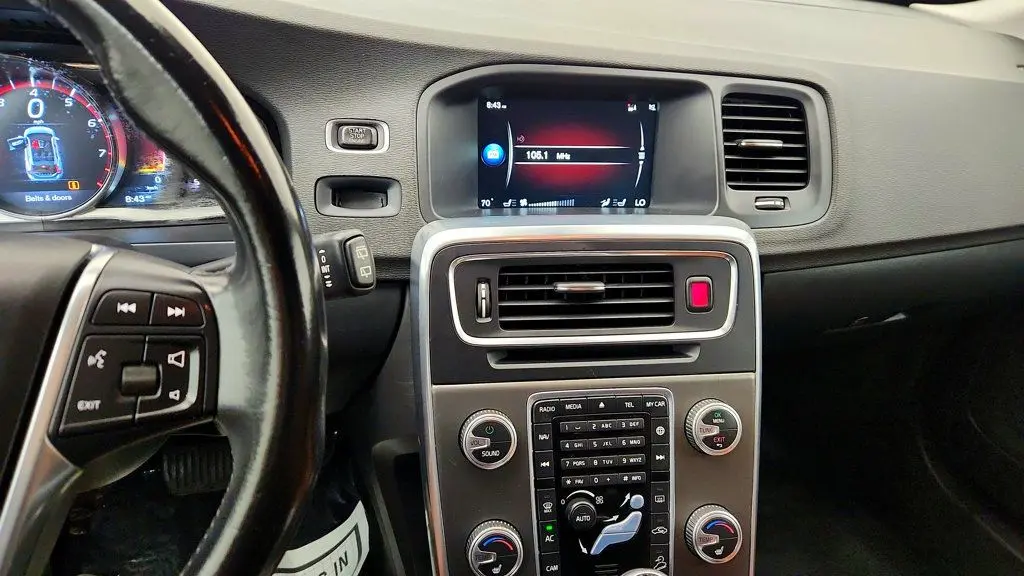 2015 Volvo V60 - $12,795