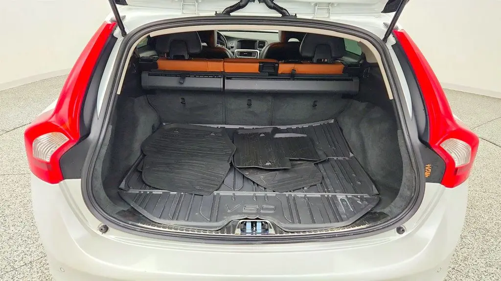 2015 Volvo V60 - $12,795