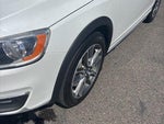 2016 V60 Cross Country Thumbnail 11