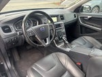 2015 V60 Cross Country Thumbnail 16