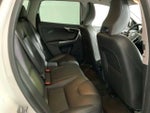 2016 XC60 Thumbnail 32