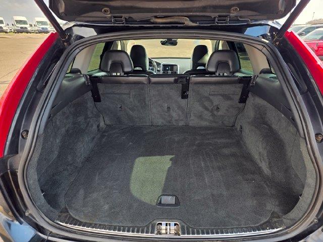 2016 Volvo XC60 - $8,400