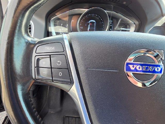 2016 Volvo XC60 - $8,400