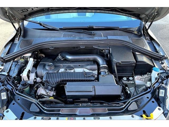 2016 Volvo XC60 - $11,872