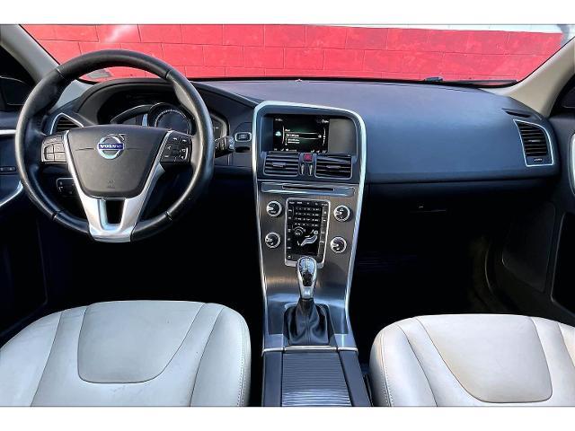 2016 Volvo XC60 - $11,872
