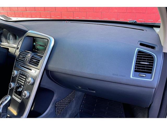 2016 Volvo XC60 - $11,872