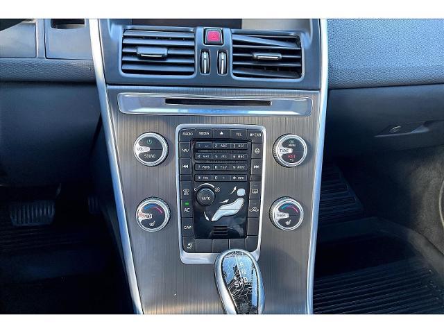 2016 Volvo XC60 - $11,872