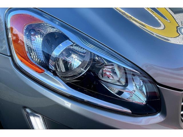 2016 Volvo XC60 - $11,872