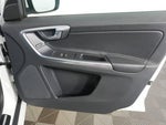 2016 XC60 Thumbnail 34