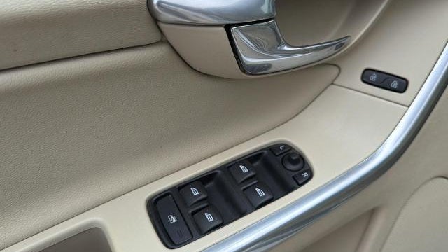 2016 Volvo XC60 T5 Premier