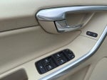 2016 XC60 Thumbnail 12