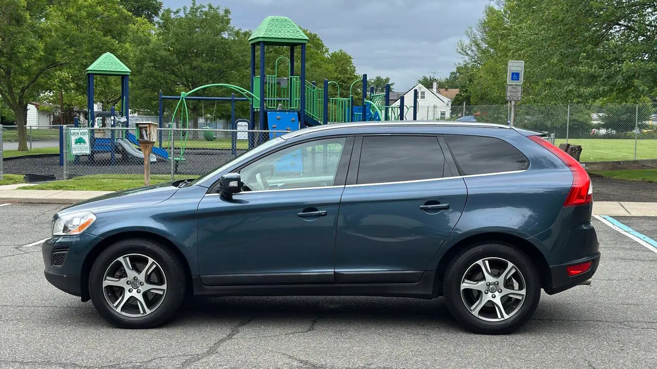 2011 Volvo XC60 T6