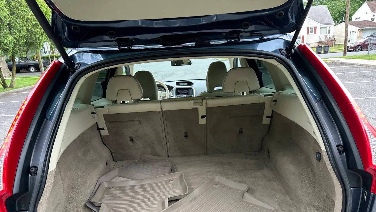 2011 Volvo XC60 T6