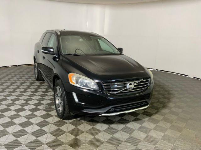 2015 Volvo XC60 - $10,775