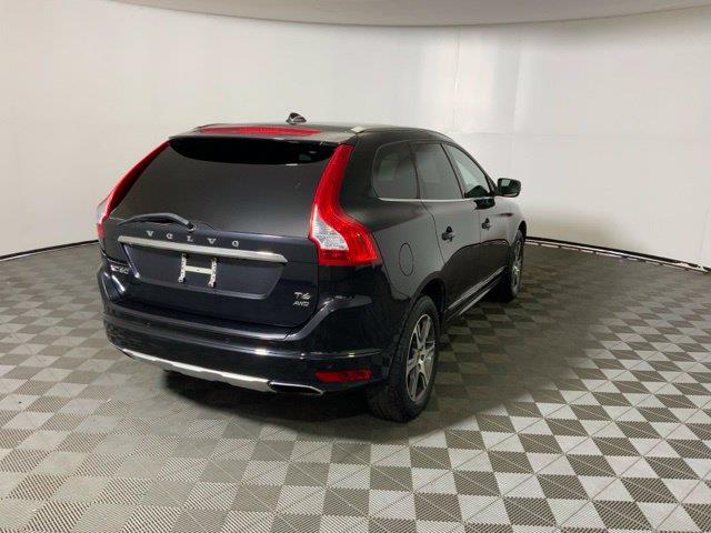 2015 Volvo XC60 - $10,775