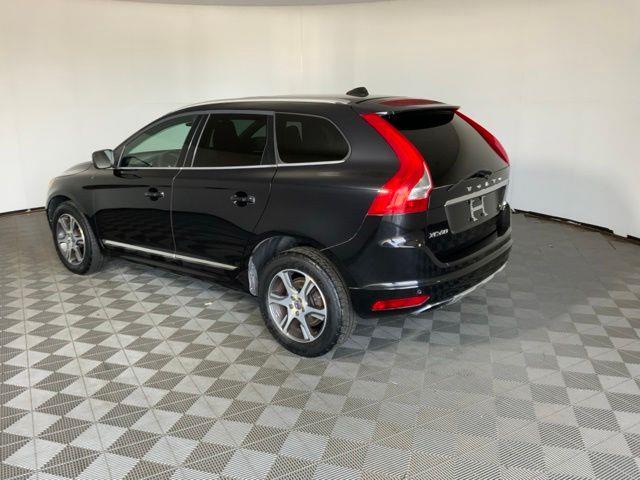2015 Volvo XC60 - $10,775