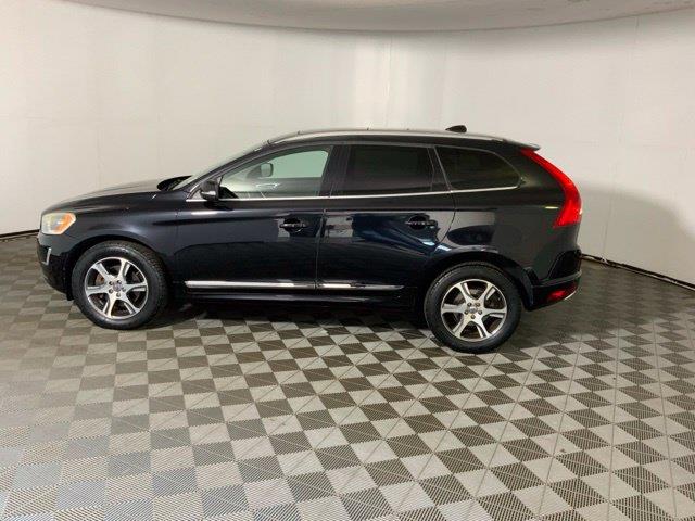 2015 Volvo XC60 - $10,775