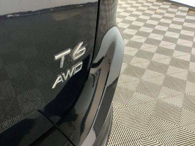 2015 Volvo XC60 - $10,775