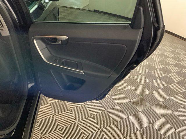 2015 Volvo XC60 - $10,775