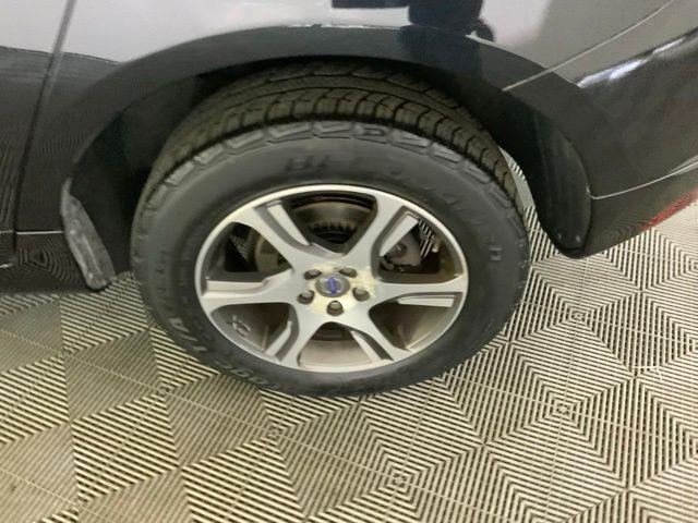 2015 Volvo XC60 - $10,775