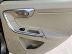 2015 XC60 Thumbnail 31