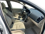 2015 XC60 Thumbnail 4