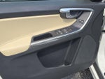 2016 XC60 Thumbnail 9