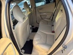 2015 XC60 Thumbnail 15