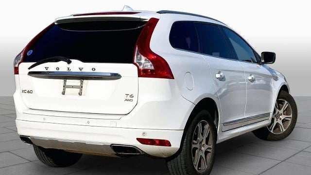 2015 Volvo XC60 T6 Platinum