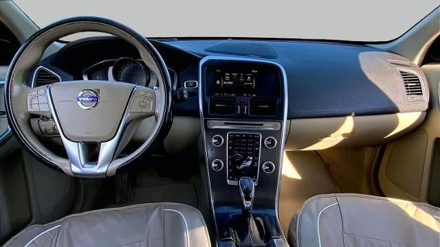 2015 Volvo XC60 T6 Platinum