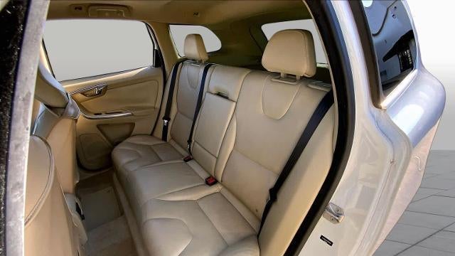 2015 Volvo XC60 T6 Platinum