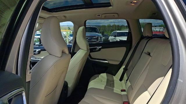 2016 Volvo XC60 T6 Platinum
