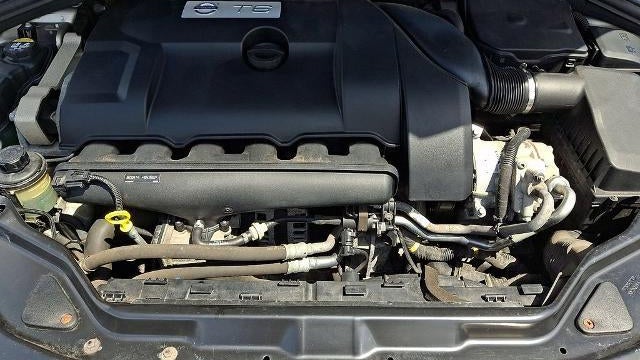 2016 Volvo XC60 T6 Platinum