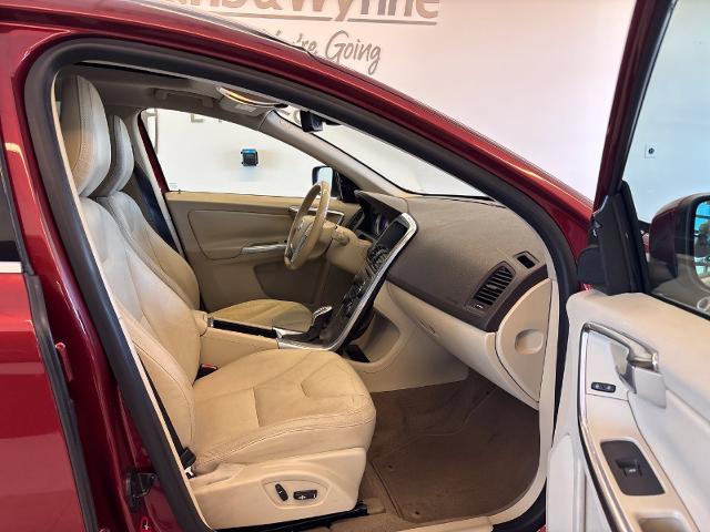 2013 Volvo XC60 - $7,770