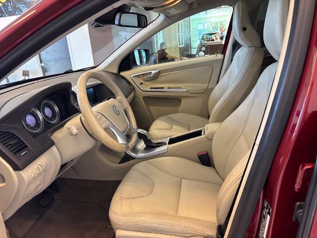 2013 Volvo XC60 - $7,770