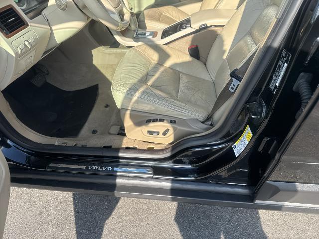 2010 Volvo C70 - $8,500