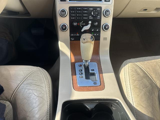 2010 Volvo C70 - $8,500