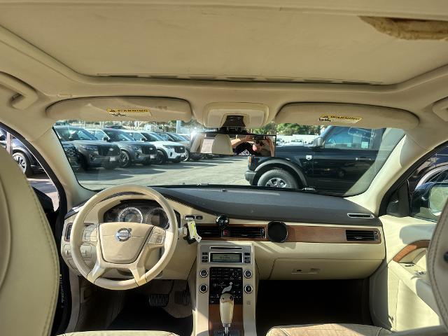 2010 Volvo C70 - $8,500
