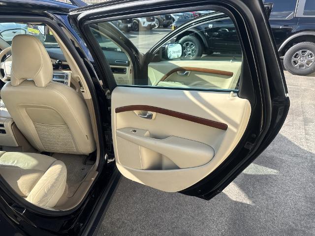 2010 Volvo C70 - $8,500
