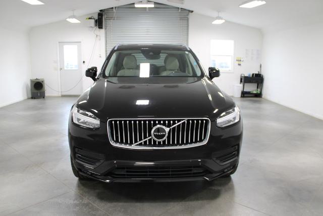2020 Volvo XC90 T6 Momentum 6-Passenger — photo 1 of 12
