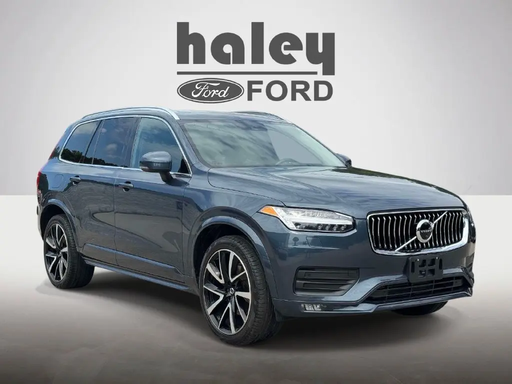 2022 Volvo XC90 - $31,100