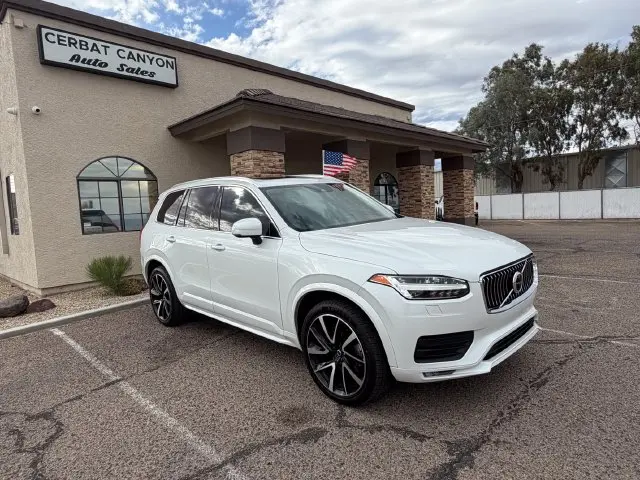 2022 Volvo XC90 - $23,888