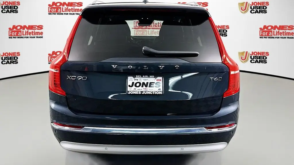 2022 Volvo XC90 T6 Inscription 6-Passenger