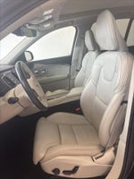 2022 XC90 Thumbnail 9