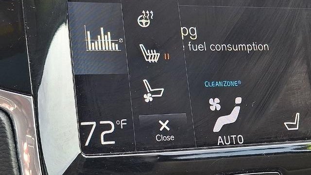 2020 Volvo XC90 T6 Inscription 6-Passenger